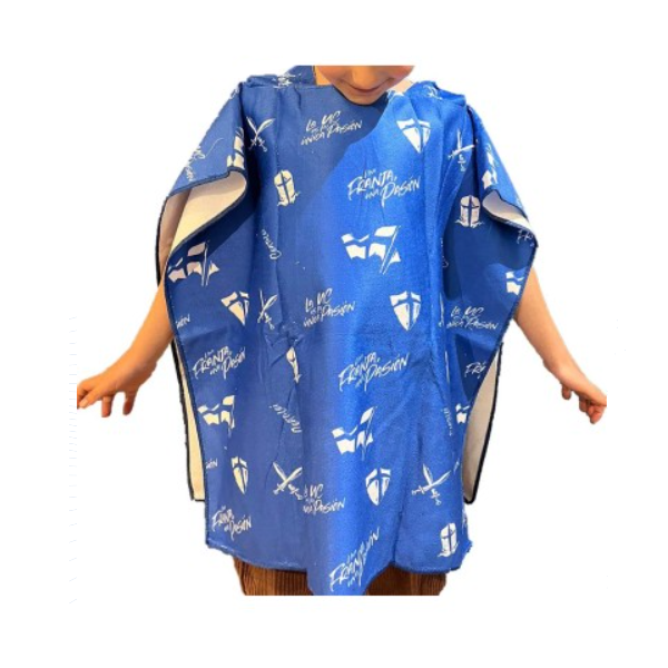 Poncho Toalla Universidad Catolica