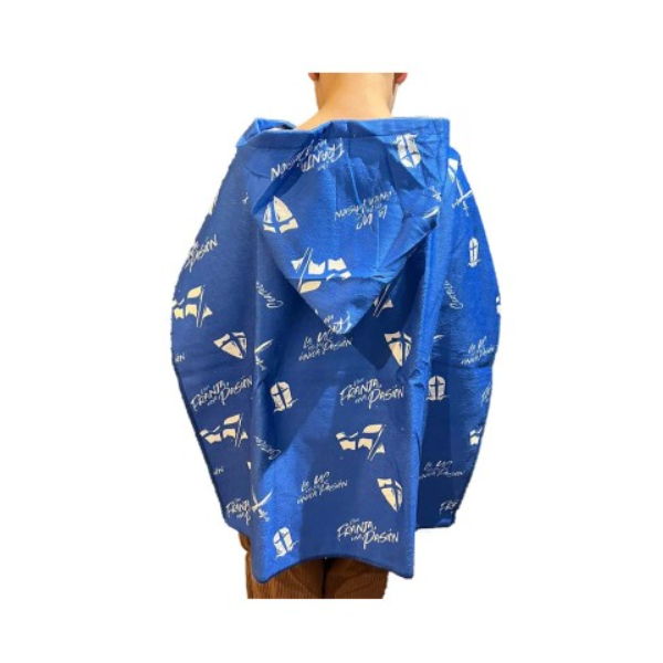 Poncho Toalla Universidad Catolica